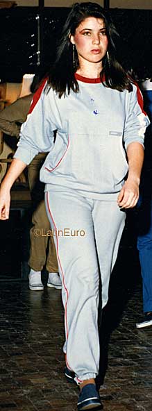 Date this charming Brazil girl Katia from SOROCABA B9693