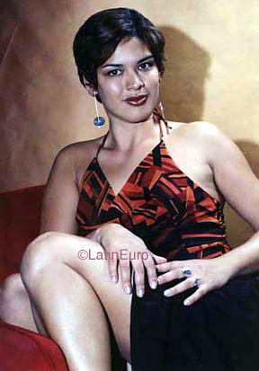 Date this georgeous Brazil girl Keylla from UBERLANDIA B9670