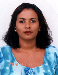 Date this attractive Brazil girl Zeneide from VITORIA DE SANTO ANTAO B9698