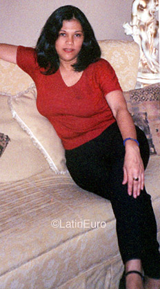 Date this nice looking Brazil girl Ilse from SAO PAULO B9716