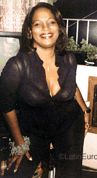 Date this good-looking Brazil girl Perolamy from  B9701