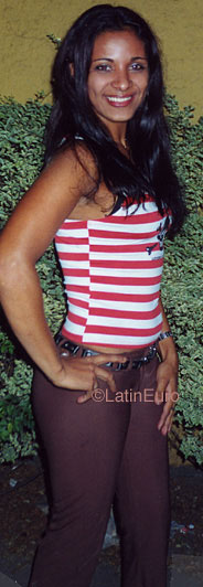 Date this good-looking Brazil girl Amara from SAO PAULO B9556