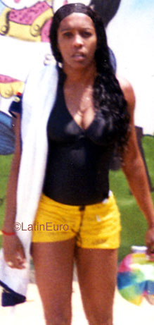 Date this voluptuous Brazil girl Alagna from LUZIANIA B9590