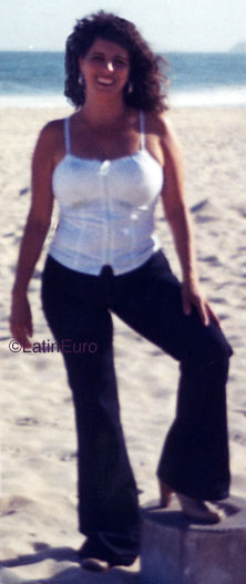 Date this athletic Brazil girl Regina from CAMPO GRANDE B9445