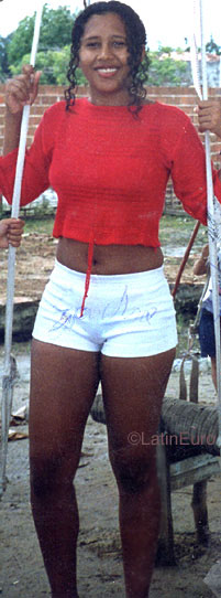 Date this funny Brazil girl Alessandra from FORTALEZA B9427