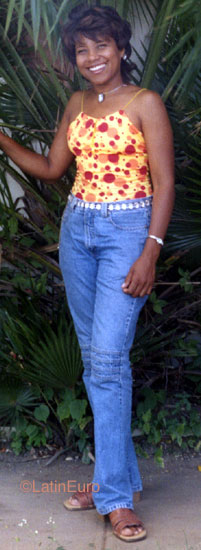 Date this funny Any Country girl Belkys from  N3715