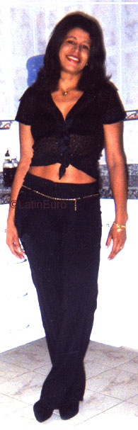 Date this happy Brazil girl Delci from ARUJA B9419