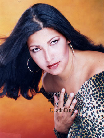 Date this lovely Brazil girl Maria from PATOS B9347