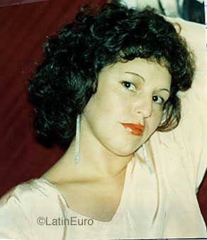 Date this tall Brazil girl Rosa from PINHEIROS B9380