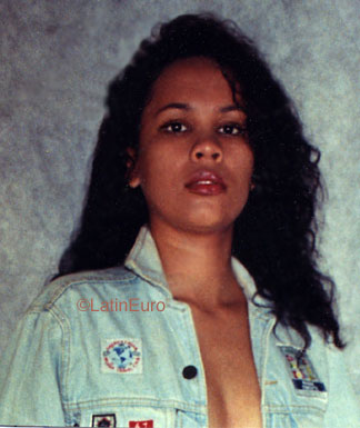 Date this voluptuous Brazil girl Tanya from MANAUS B9383