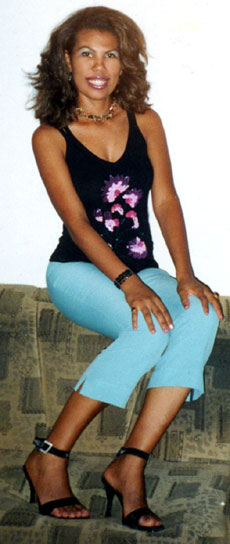 Date this hot Brazil girl Elizangela from GUARAPARI B9059