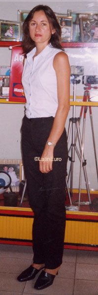 Date this fun Brazil girl Tania from ARACAJU B9078