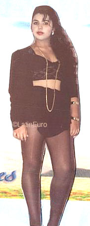 Date this happy Brazil girl Ariane from SAO PAULO B8990