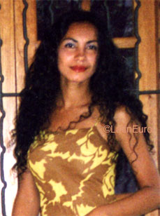 Date this attractive Brazil girl Dacirene from PARA B9002