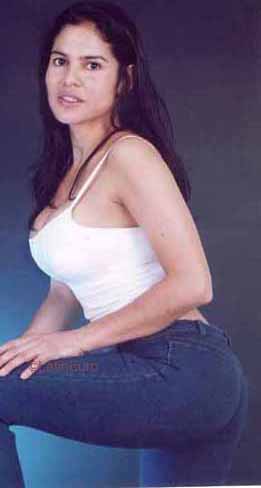 Date this sensual Colombia girl Lelia from Bogota C47