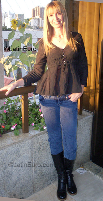 Date this stunning Brazil girl Gilneide from Belo Horizonte BR83