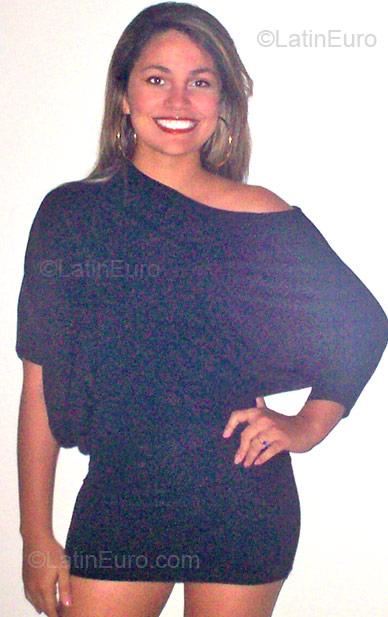 Date this fun Colombia girl Flavia from Barranquilla CO94