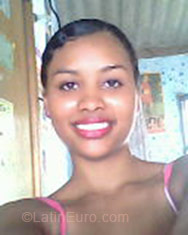 Date this foxy Colombia girl Laura from Barranquilla CO110