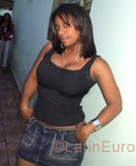 Date this foxy Brazil girl Ariadiny Cristina from Uberlandia BR156