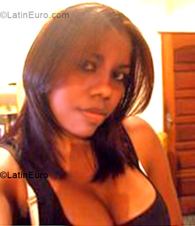 Date this stunning Brazil girl Lilia from Sao Paulo BR175