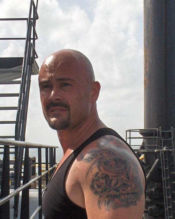 Date this exotic United States man William4u from tampa US111