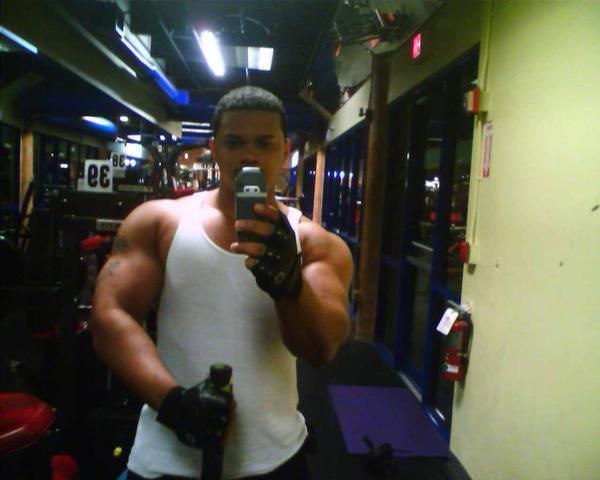 Date this exotic United States man Nick from Naples DO175