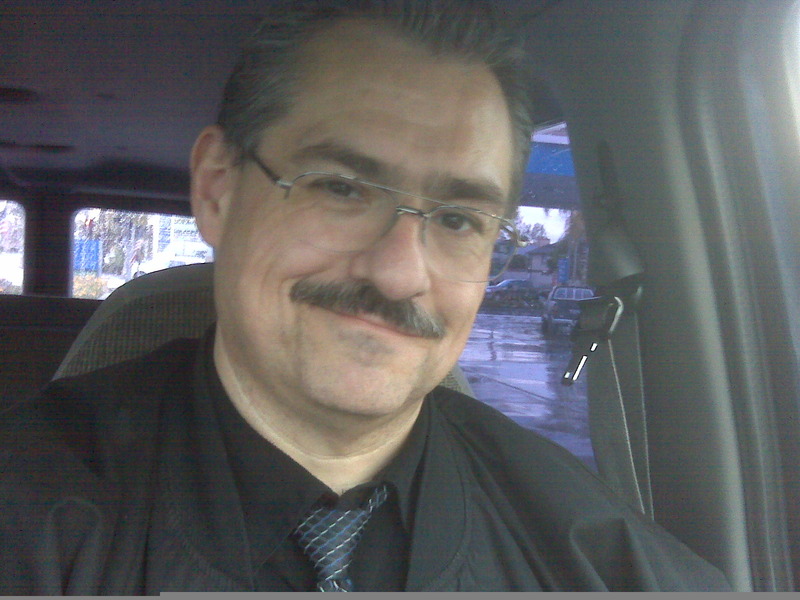 Date this sultry United States man Charles (Charly) from Costa Mesa US368