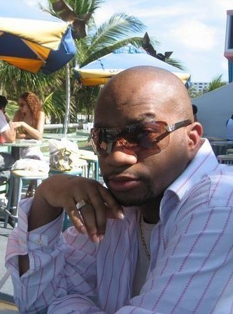 Date this happy United States man OceanKizz from Garnerville US413