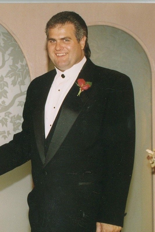 Date this stunning United States man Thomas from Waupun US416