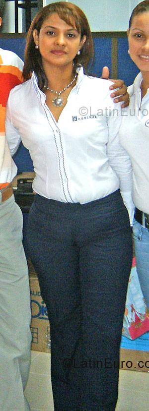 Date this sensual Colombia girl Eleana Vanessa from Cartagena CO201