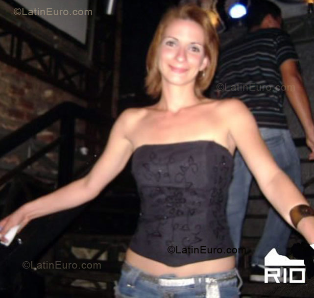 Date this beautiful Brazil girl Vanessa from Rio De Janeiro BR300