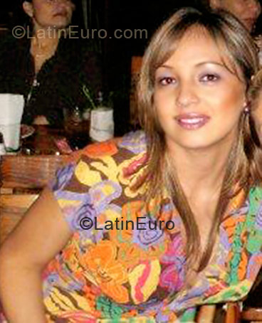 Date this cute Colombia girl Angela from Medellin CO206