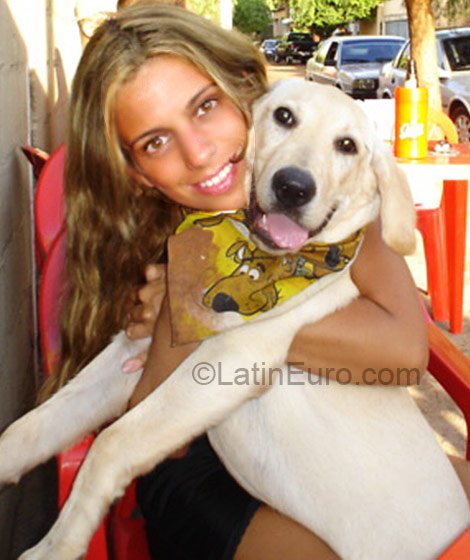 Date this nice looking Brazil girl Vanessa from Sao Paulo BR341