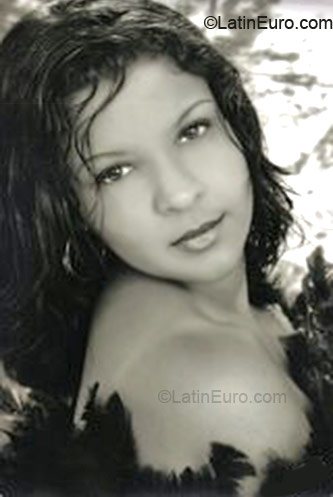 Date this funny Brazil girl Alicia from Itatiba BR349