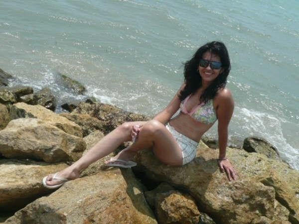 Date this good-looking Colombia girl Nataly from Bogota CO264