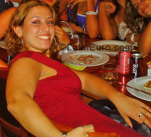 Date this sensual Brazil girl Serlayne Marins from Itaborai BR413