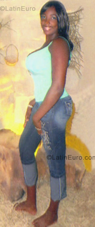 Date this beautiful Colombia girl Marta from Cali CO335