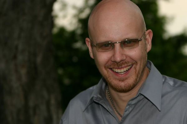 Date this tall United States man Kimmo from Dallas US1022