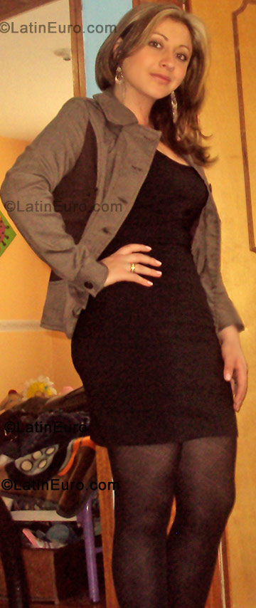 Date this sultry Colombia girl Diana Carolina from Bogota CO341