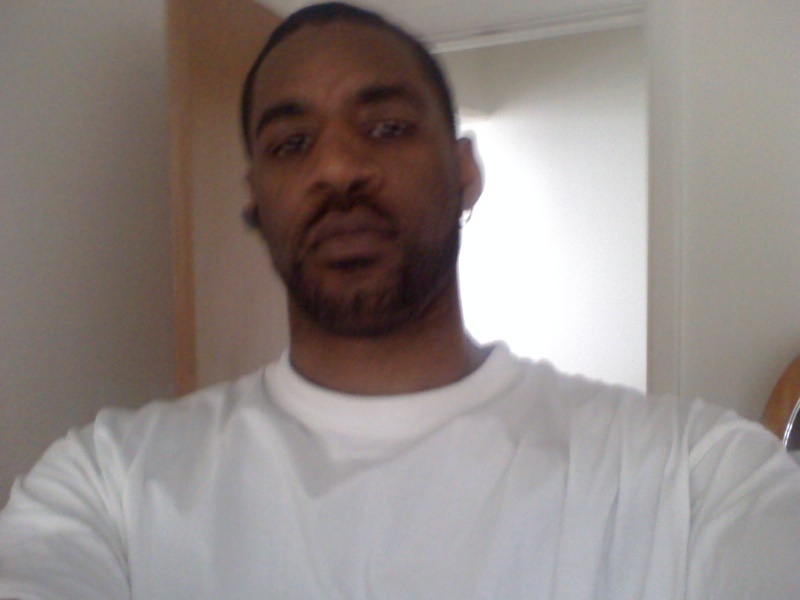 Date this happy United States man US1110 from Toledo US1110