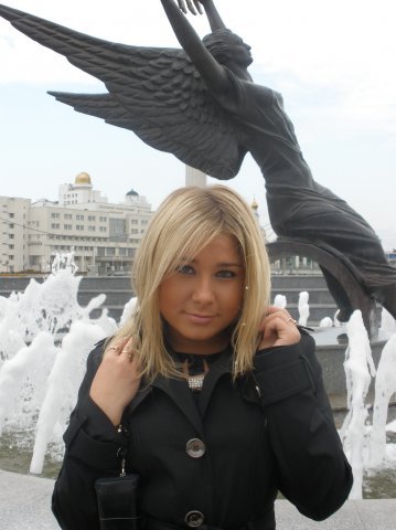 Date this funny Russia girl Kis81 from Ruem RU4