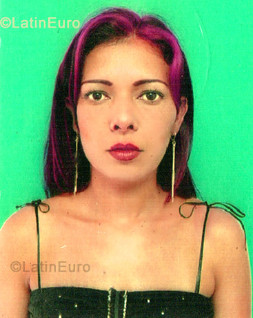 Date this lovely Colombia girl Dilia from Medellin CO405