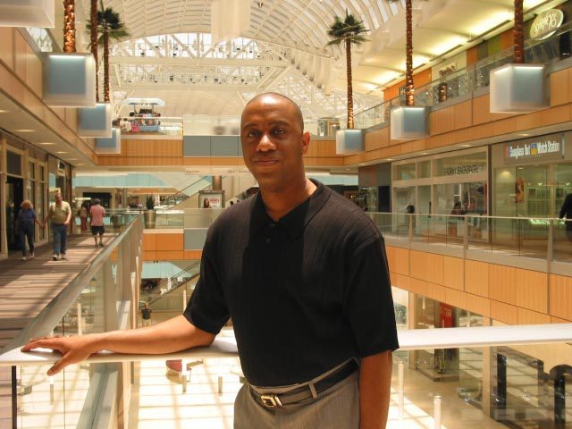 Date this delightful United States man Stephen from Houston US1295