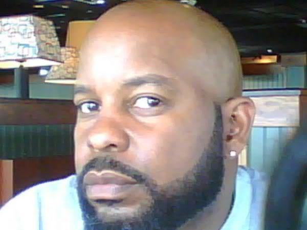 Date this passionate United States man Murph from Baltimore DO473