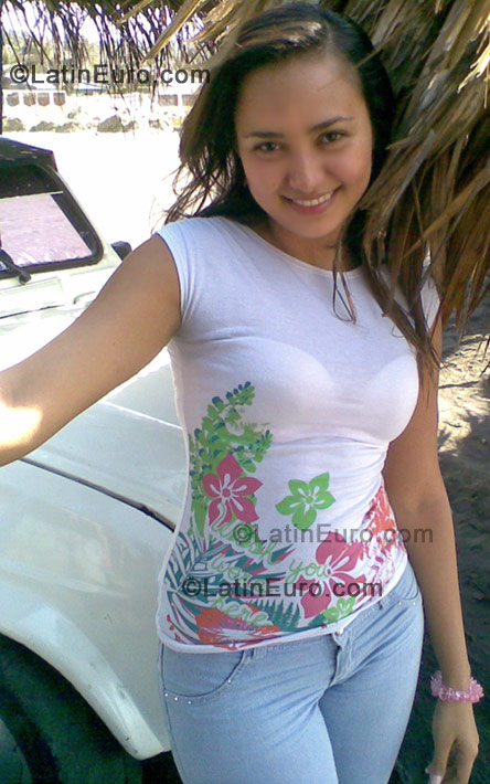 Date this fun Colombia girl Johanna from Barranquilla CO532