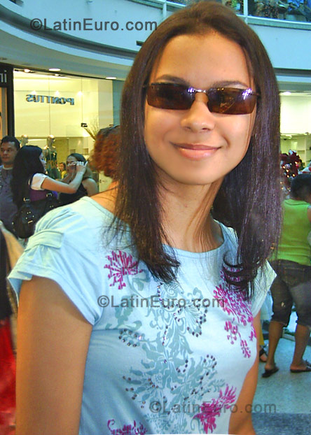 Date this lovely Brazil girl Hariadina Marina from Goiania BR784