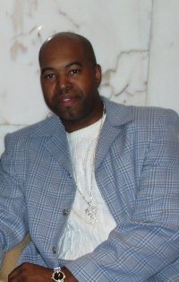 Date this georgeous United States man Nwnupe from Atlanta US1632