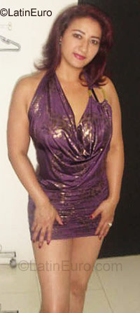 Date this foxy Colombia girl Luz Adriana from Manizales CO610