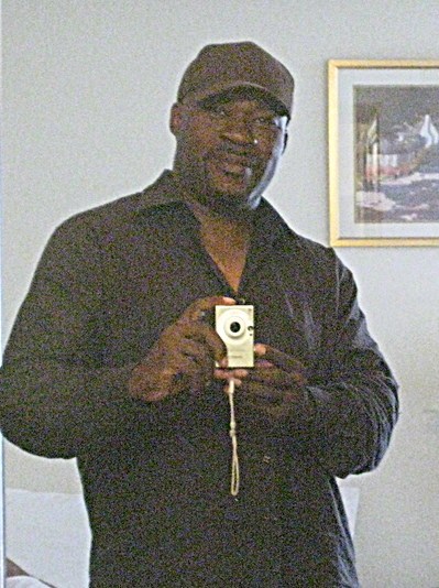 Date this lovely United States man Lee from Chicago US1886