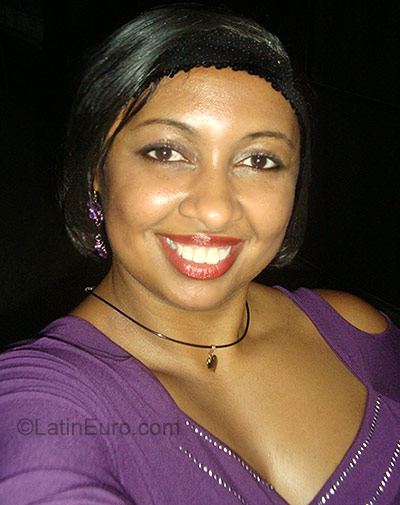 Date this exotic Brazil girl Mirian from Marica BR930